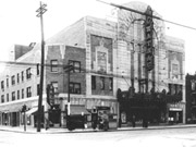 Le cinéma Château construit en 1931 sur la rue Saint-Denis, 1936. Archives de la Ville de Montréal, VM94,Z-125.