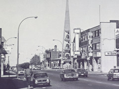 La rue Beaubien, direction Est, à l'angle de la 24e Avenue, 1982
