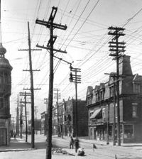 La rue Sainte-Catherine vers l'ouest, à partir de la rue Préfontaine, 1926,VM98,SY,D2,P034.