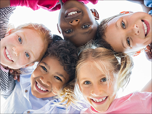Photo d'enfants qui s'amusent