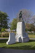 Monument aux braves de Lachine après sa restauration Crédit: Guy L'Heureux_2013