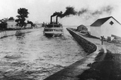 La jetée à l’entrée du canal de Sainte-Anne, vers 1910