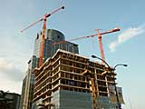Photo dun difice en construction