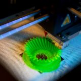 Living additive manufacturing : adaptable polymer to transform 3D printed objects
