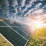 Découverte scientifique : des panneaux solaires produisant du carburant!