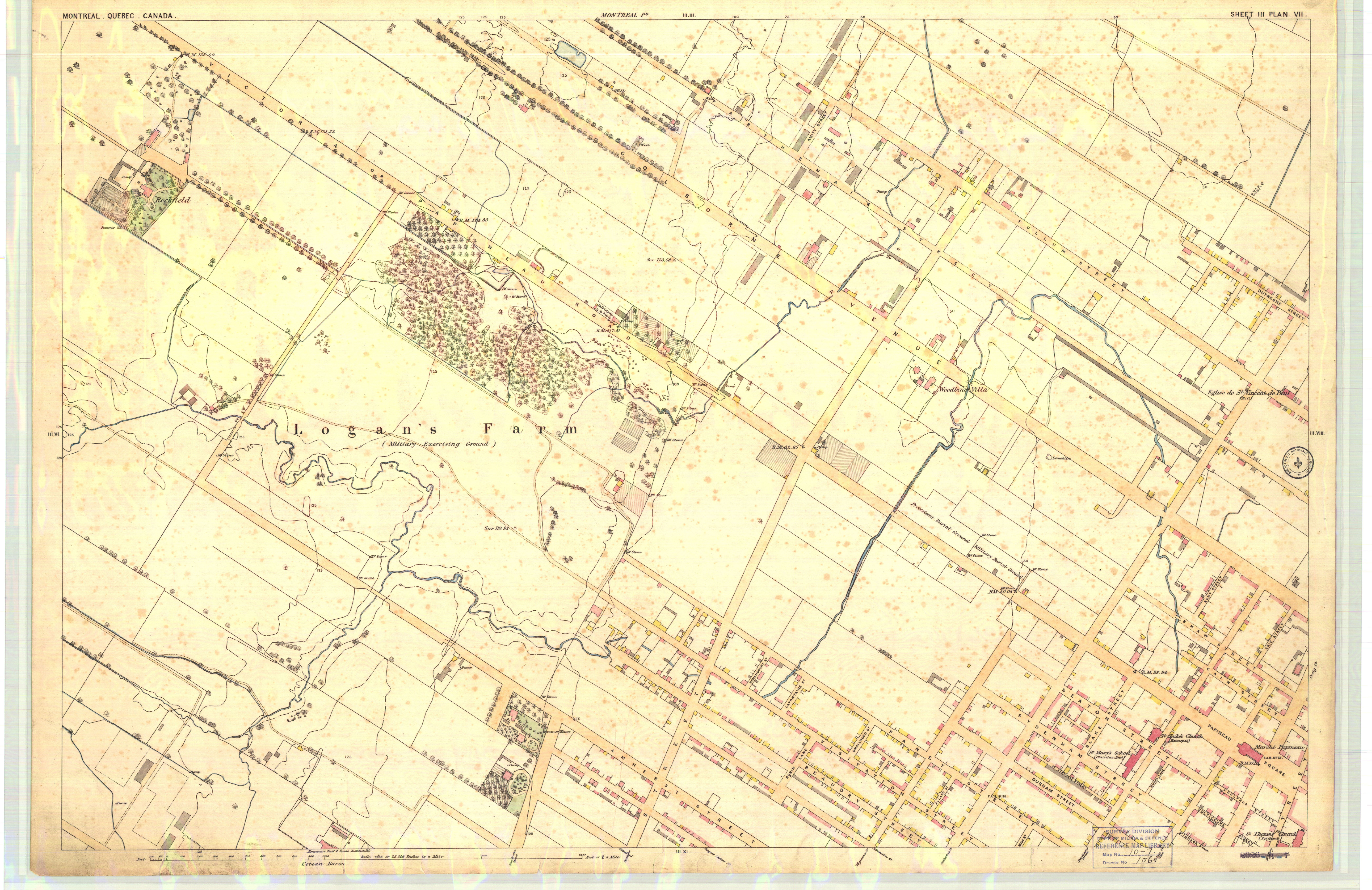Détail d'un plan montréalais. On aperçoit, au centre à gauche, « Logan's Farm / (Military Exercising Ground) », entouré de petits symboles d'arbres.
