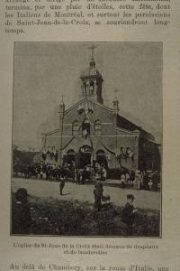 Photo tirée de l'Album universel montrant une fête religieuse italienne devant l'église Saint-Jean-de-la-Croix