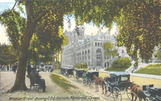 Carte postale montrant la gare Windsor vue de la rue Windsor, premier quart du XXe siècle.