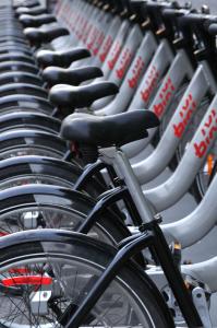 Rangée de Bixi en gros plan