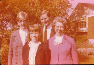 Bruce Allan avec sa famille en 1967