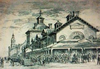 Gravure d'un bâtiment affiché « St Anne market marché st Anne » et d'une foule animée. 