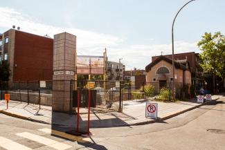 Photo montrant le terrain où se trouvait l’église Koimisis Tis Theotokou 