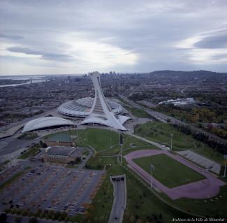 Vue aérienne du Parc Olympique en 1987.