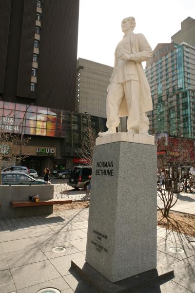 Statue de Norman Bethune 