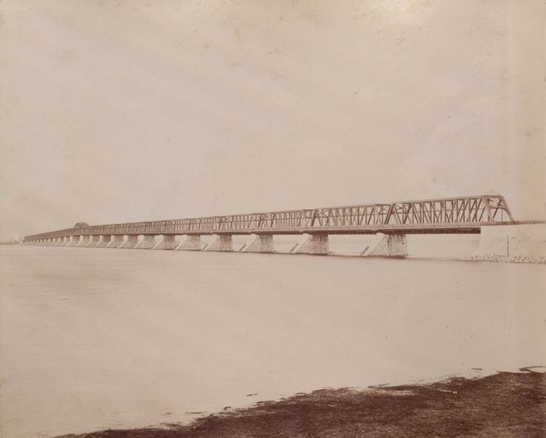 Le pont Victoria avec la nouvelle structure ouverte en 1899