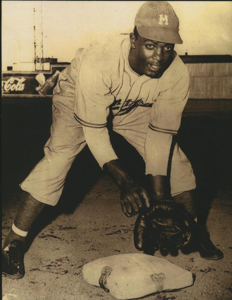 Il y a 75 ans, Jackie Robinson se joignait aux Royaux de Montréal, 1000  visages, un pays