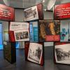 Photographie en couleur de l'exposition Milton Parc : plus d'un siècle d'engagement social dans le Kiosque du MEM