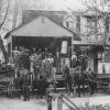 Groupe d’employés posant devant la beurrerie de l’île Bizard vers1910.