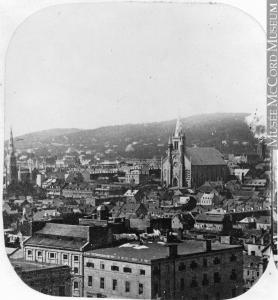 Vue de Montréal en direction nord-ouest depuis la tour de l'église Notre-Dame.
