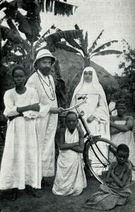 Un Père blanc et une Sœur blanche en mission sur le continent.