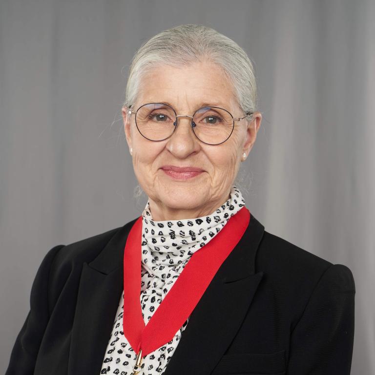 Christiane Ayotte