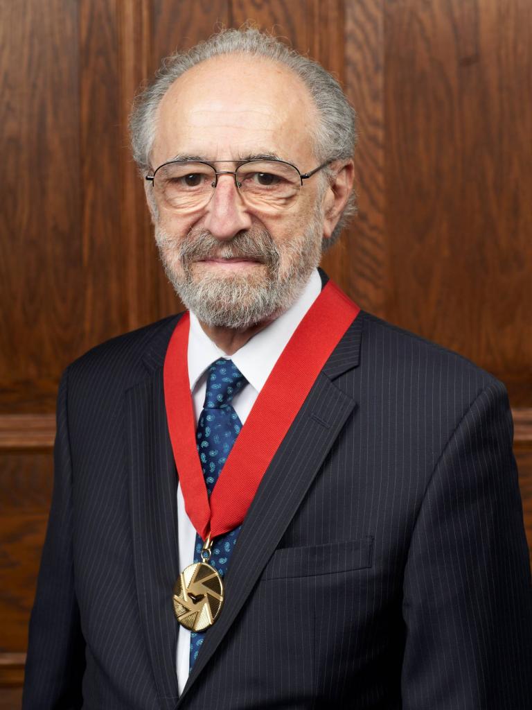 Claude Corbo, récipiendaire de l'Ordre de Montréal