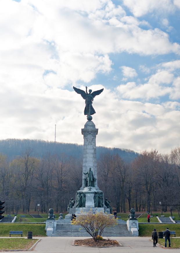 Monument à sir George-Étienne Cartier 