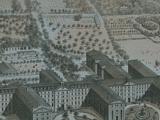 Vue d’ensemble du Grand Séminaire de Montréal et du Collège de Montréal. À l’avant-plan, des calèches passent sur la rue Sherbrooke. Deux tours en pierre témoignent de la mission sulpicienne du 17e siècle. À l’arrière, on voit les jardins et la montagne.