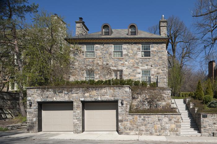 La façade arrière de la maison William H. Chase donne directement sur le parc du Mont-Royal.