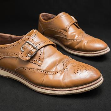 Chaussures en cuir brunes