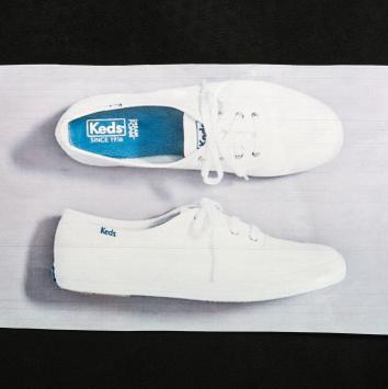 Chaussures blanches et bleues