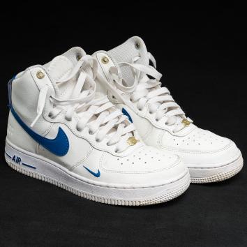 Basket Nike blanches et bleues