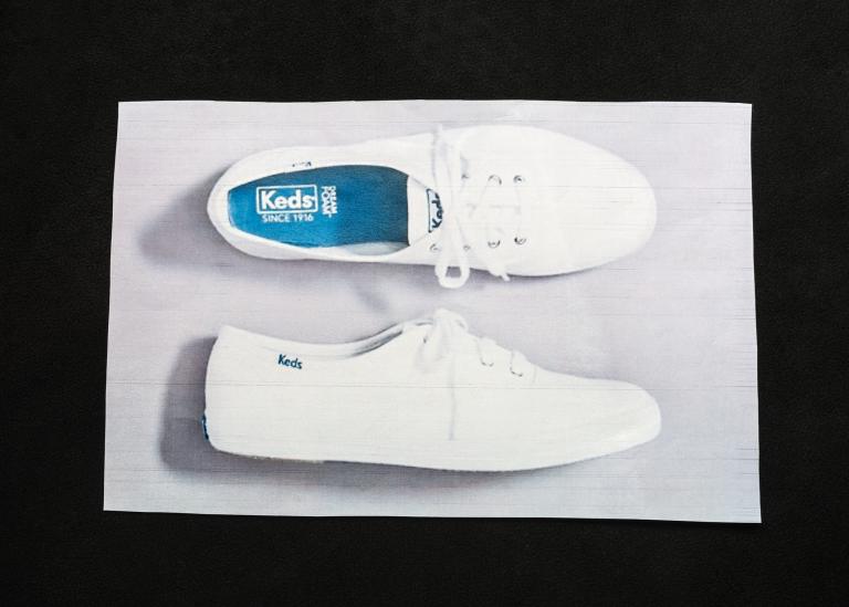 Chaussures blanches et bleues