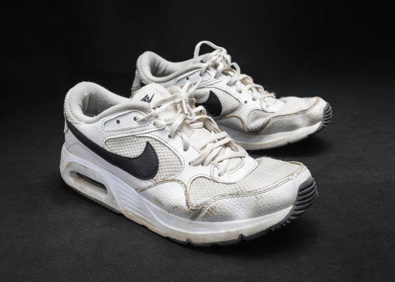 Baskets Nike noires et blanches